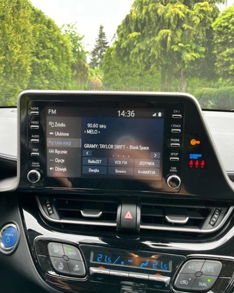 Toyota C-HR cena 97000 przebieg: 27000, rok produkcji 2020 z Poznań małe 211